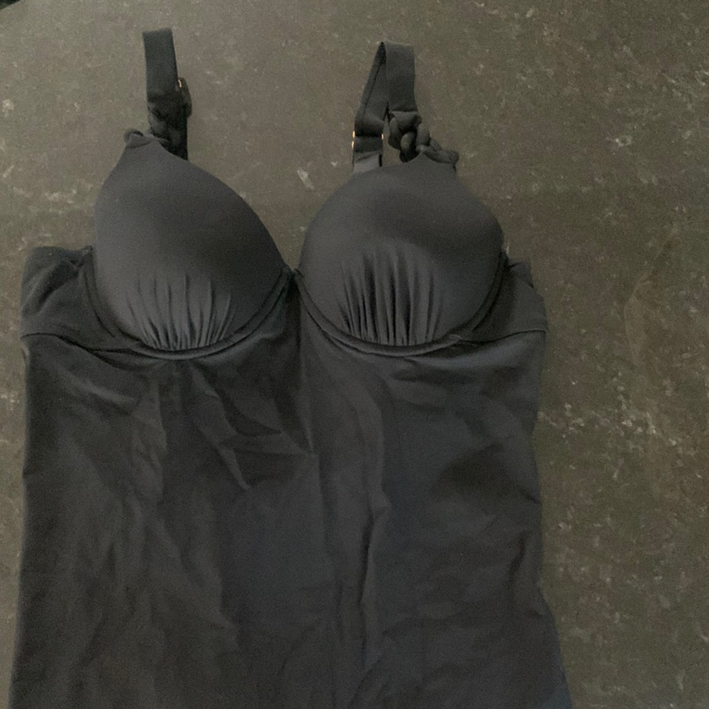 Spank tankini top size 10 b/c to my knowledge I have never even worn it.